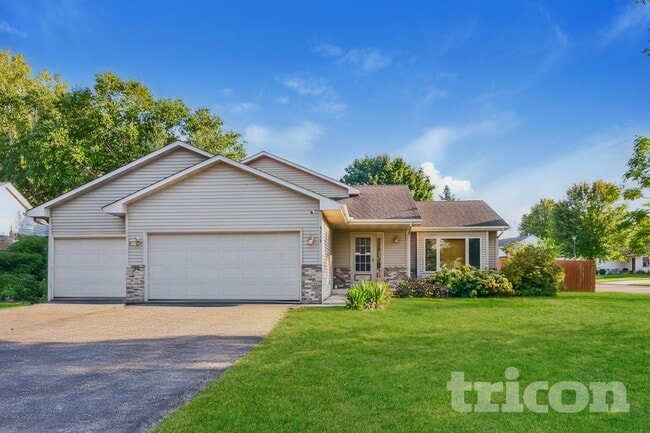 Building Photo - 9319 93rd St S