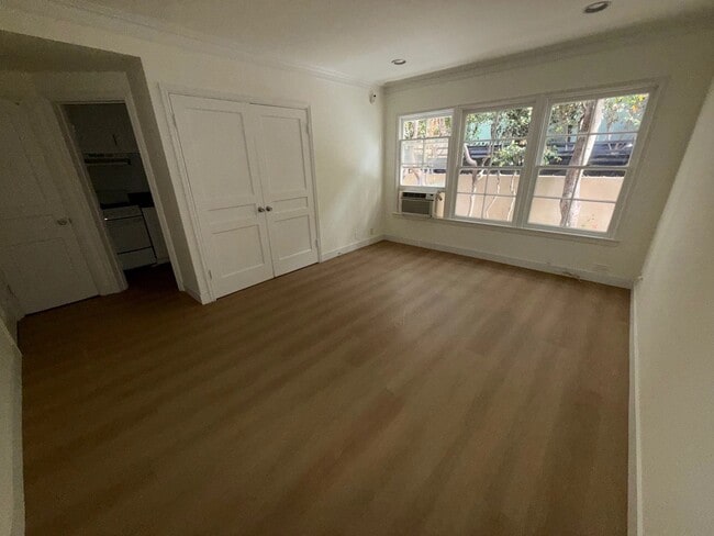 Photo - 346 N Palm Dr Unidad 4