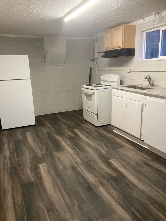 Photo - 220 Apartments Unit Bottom