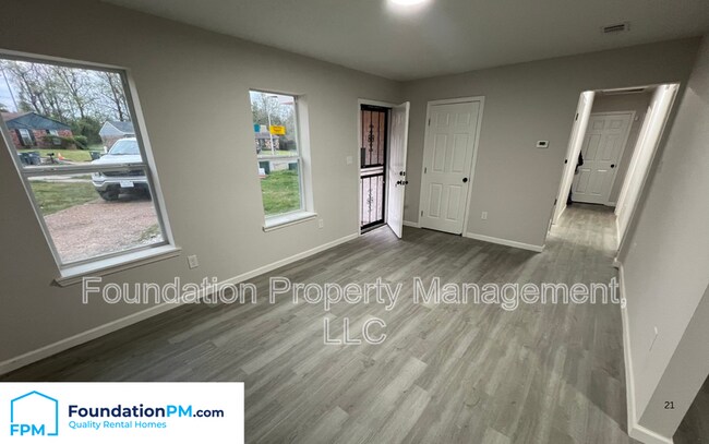 Photo - 4911 Shayne Cove