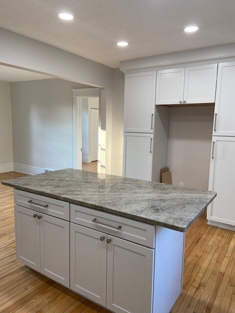 Photo - 1430 Rockefeller Rd