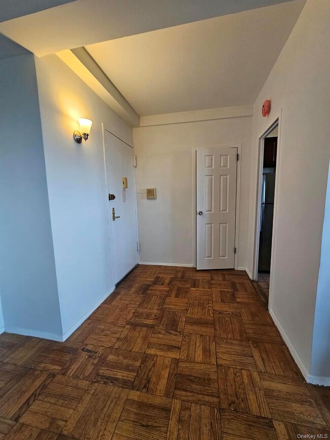 1507 Metropolitan Ave Unit 10E