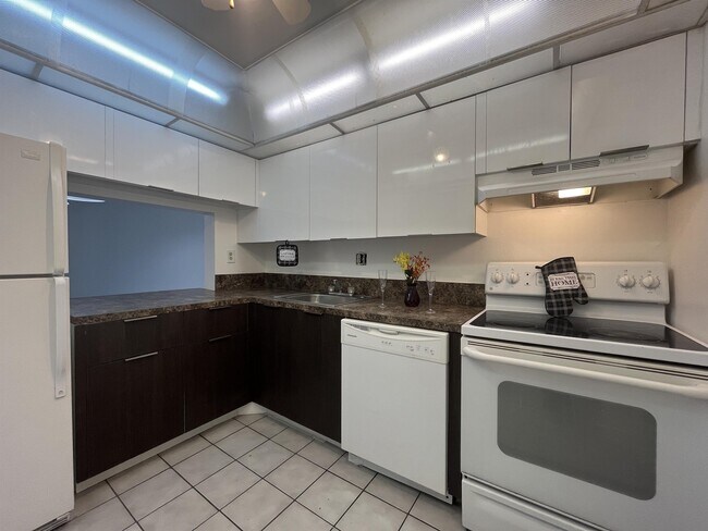 Photo - 7820 S Colony Cir