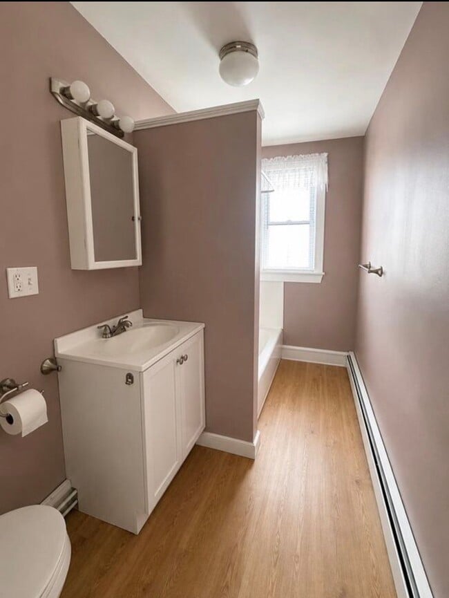 Photo - 107 Strafford St Unidad 2