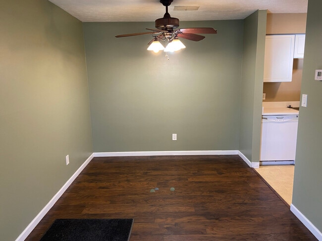 Photo - 291 Ivy Hill Ln Unidad D