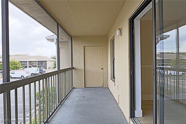 Building Photo - 5319 Summerlin Rd Unit 1915