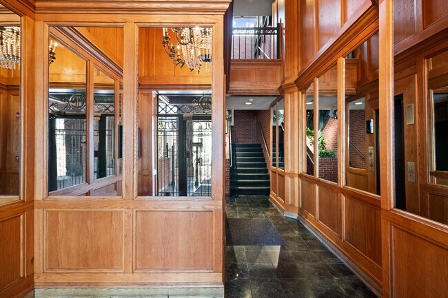 Photo - 1080 Wisconsin Ave NW