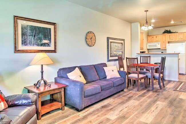 Building Photo - 2359 Quarter Horse Trl Unit 236