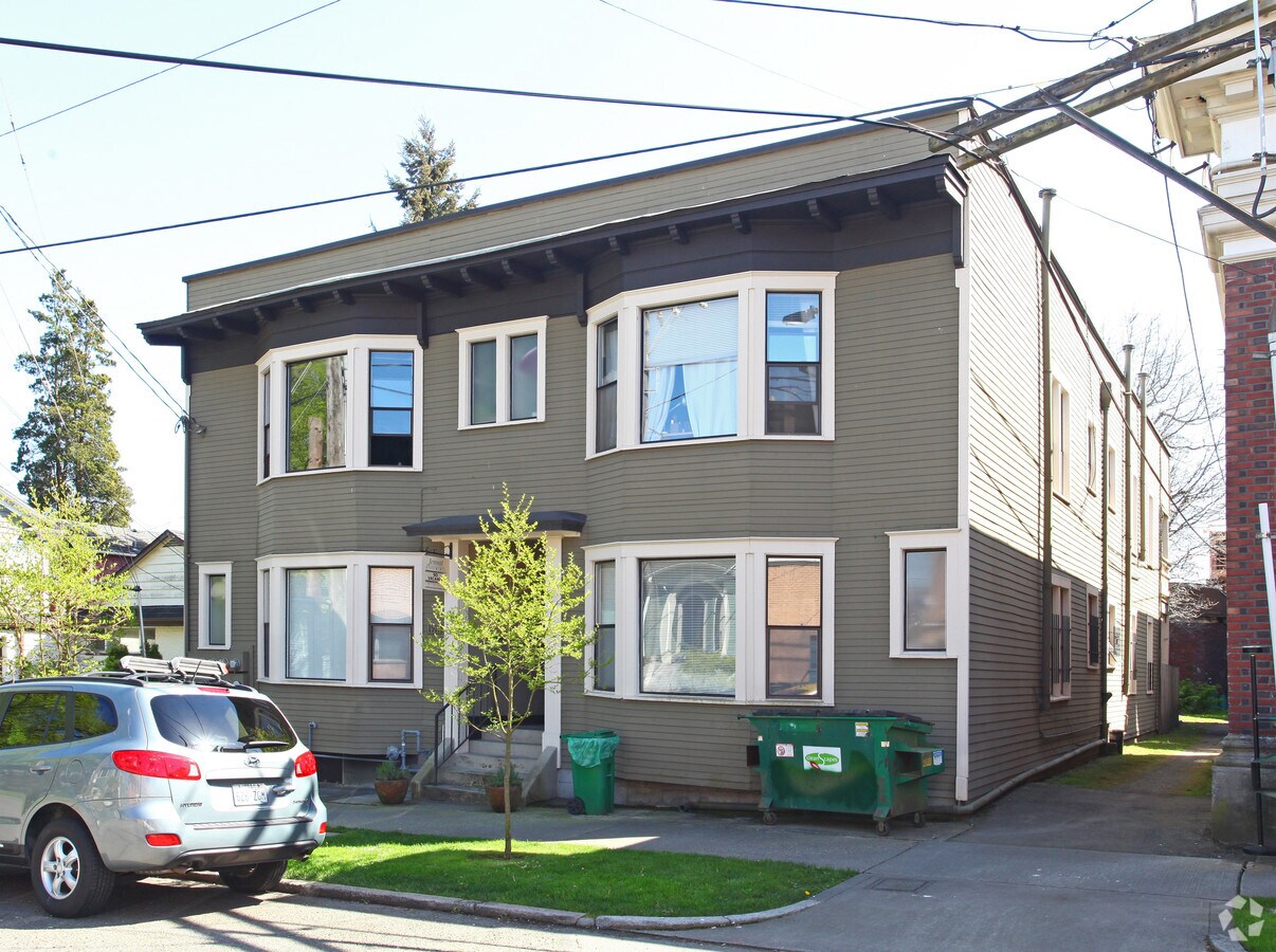 Jenott Apartments - Jenott Apartments