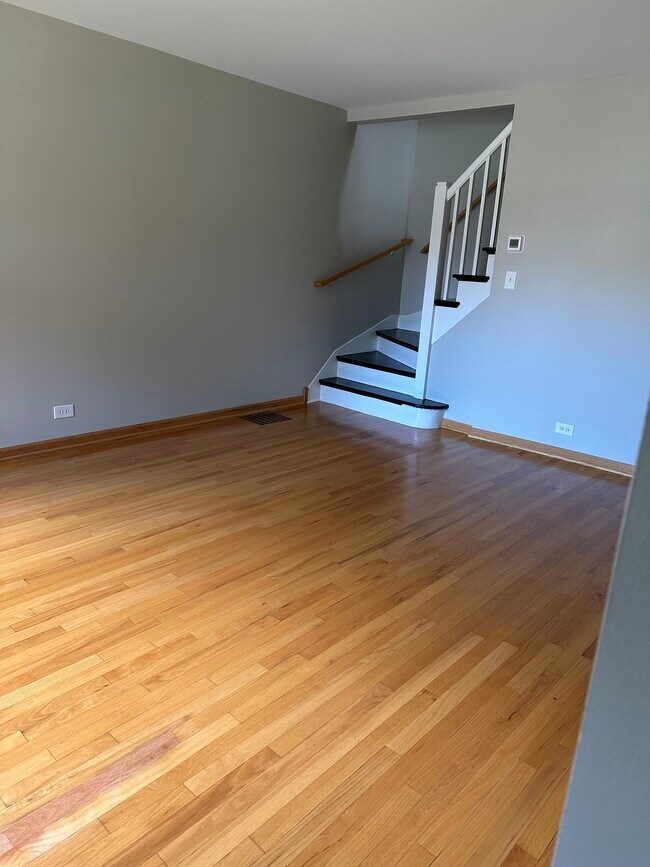 Photo - 9816 S Forest Ave