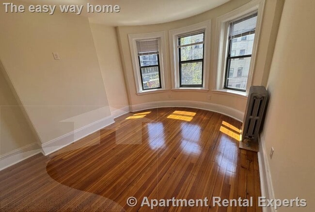 Building Photo - 885 Massachusetts Ave Unit #10