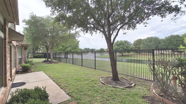 Photo - 10615 Cortland Ridge Ln