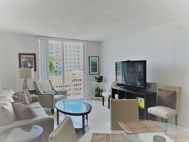 Photo - 117 NW 42nd Ave Unit 904