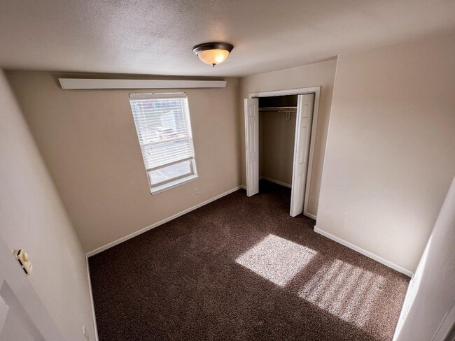 Photo - 2935 Aspen Dr