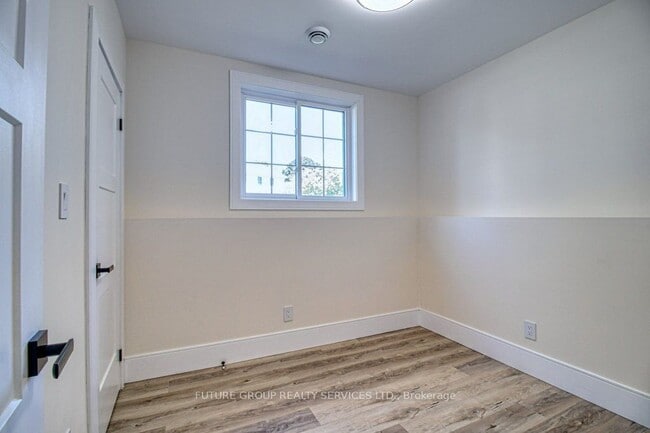 Photo - 109 Penrose St