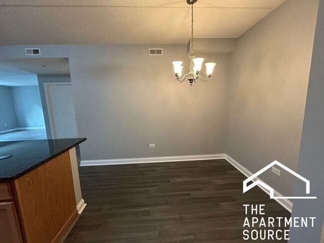 Photo - 3420 N Old Arlington Heights Rd Unidad 209