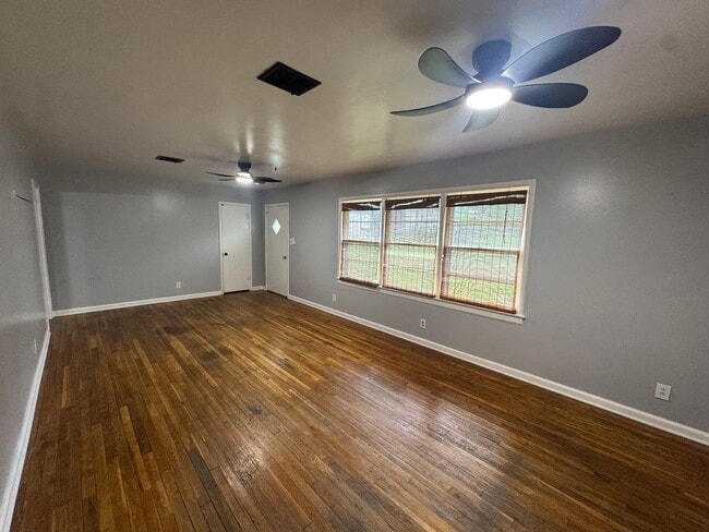 Photo - 963 Green Ridge Rd