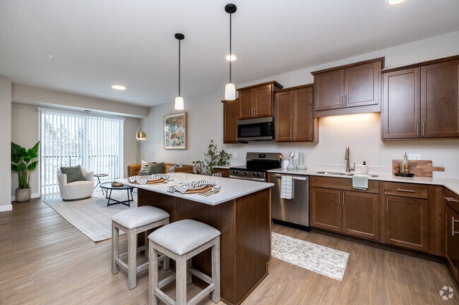 1BR, 1BA + Den - 886SF - Kitchen - The Murphy