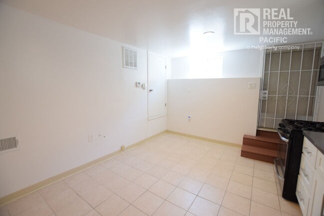 Photo - 3513 Lincoln Ave Unit C