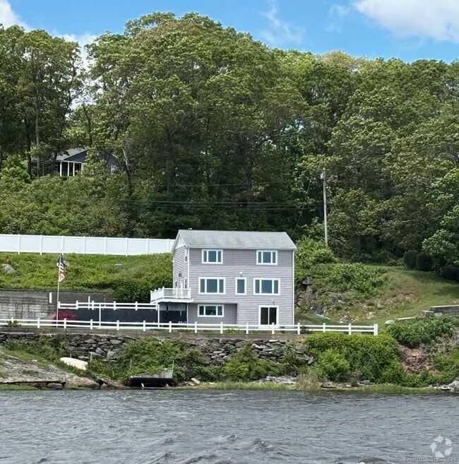 Building Photo - 250 River Rd Rental