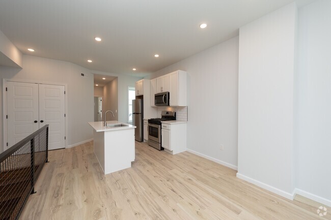 Building Photo - 2911 W Clearfield St Unit B Rental