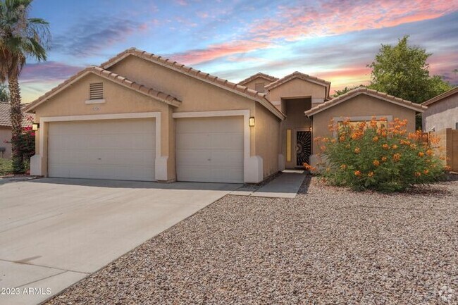 Building Photo - Beautiful Alta Mesa Home!