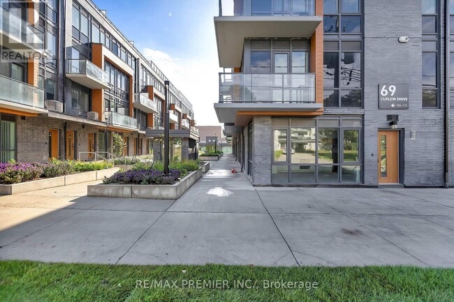 Photo - 69 Curley Dr