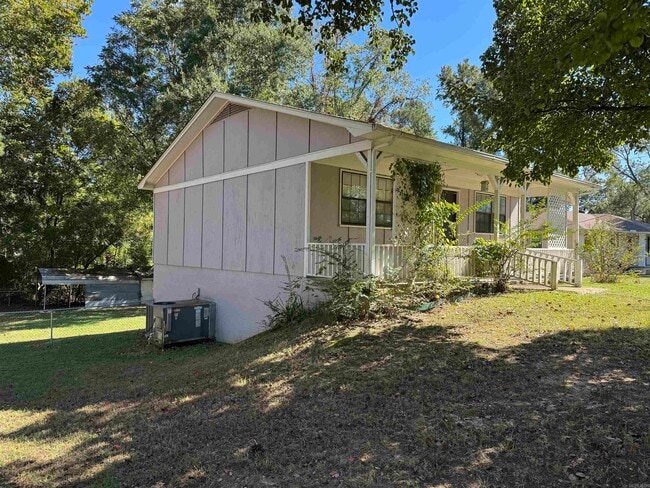 Photo - 2105 Wright Ave