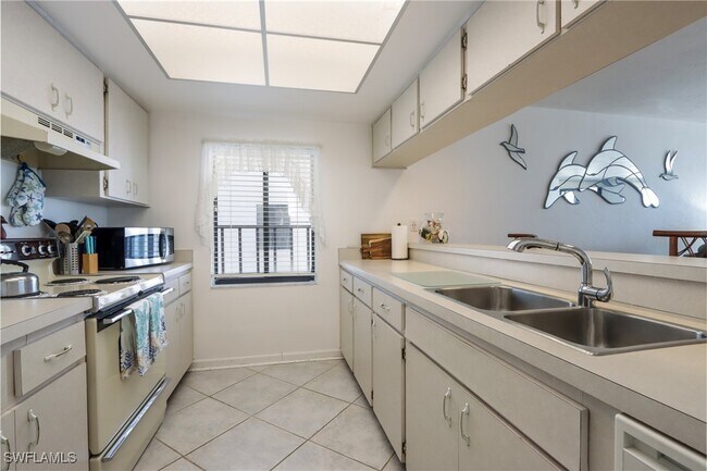 Photo - 25810 Hickory Blvd Unit 505