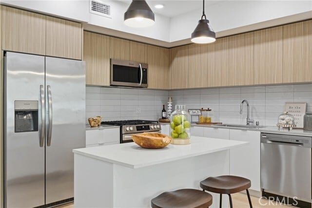 Photo - 12078 Guerin St Unidad 201