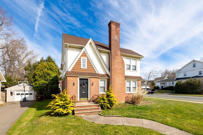 Photo - 971 Enfield St Unit 1st FL