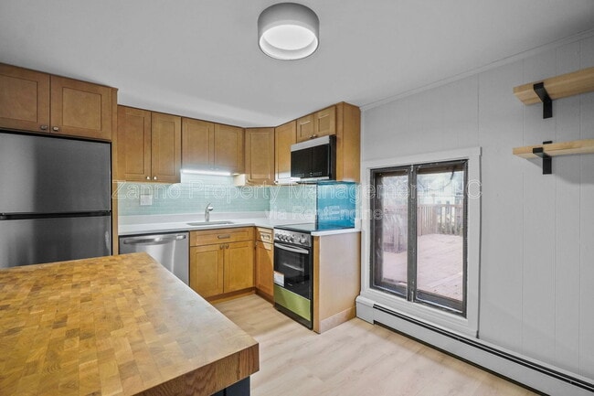 Photo - 35 Bowen St Unit 3