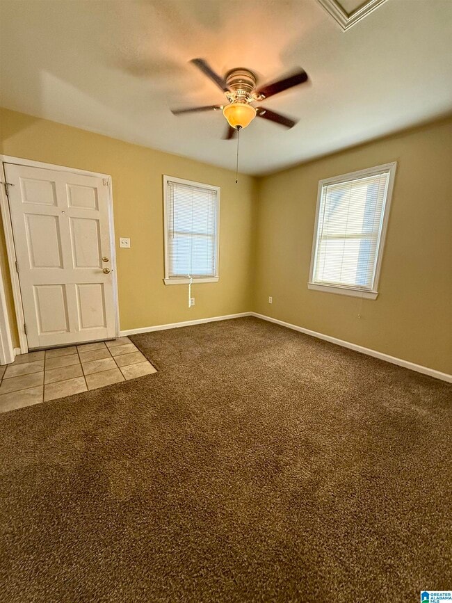 Photo - 1223 Hanover St