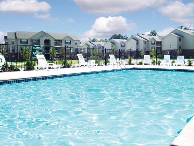 Building Photo - Fairfax Crossing