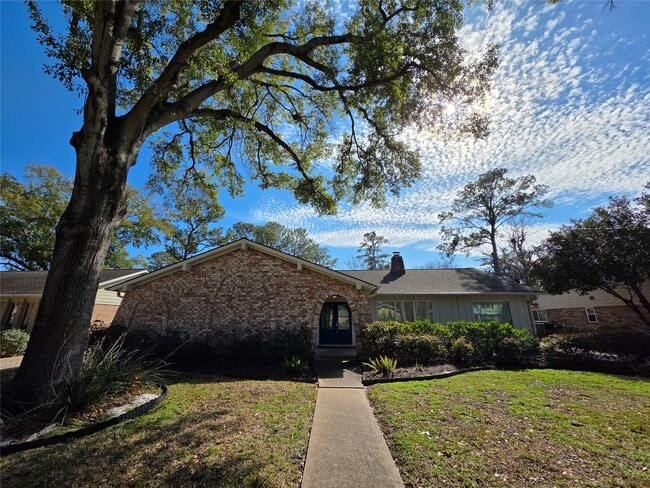 Photo - 11219 Valley Spring Dr