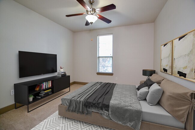 Photo - Marquis of State Thomas