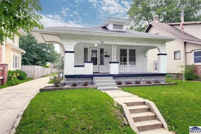 Building Photo - Bright & Inviting 2 Bedroom 1 Bathroom Bun... Rental