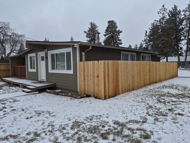 Photo - 3BR/1BA - Fenced - RV Parking - Solar