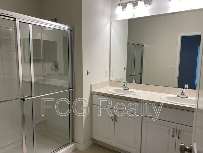 Photo - 137 Hamlet Lp