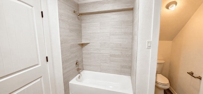 Photo - 2102 Margaret St