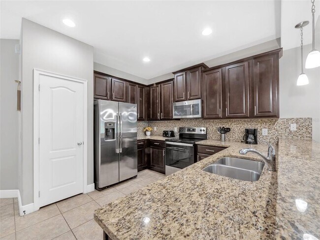Photo - 8215 Roseville Blvd