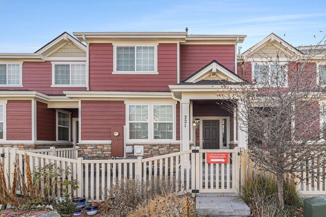 Photo - 221 Jackson Dr