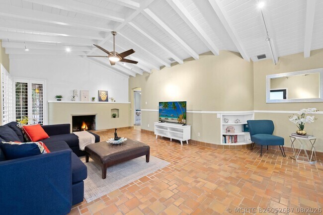 Photo - 222 SE 16th Ave