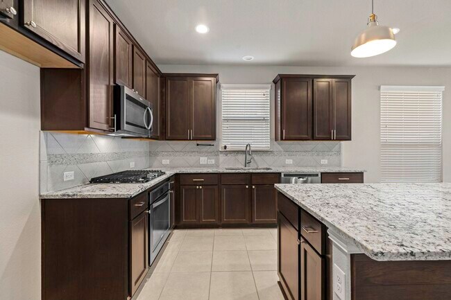 Photo - 22025 Abigail Way