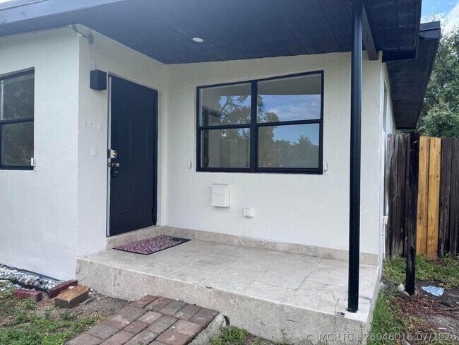 Photo - 4310 NE 13th Ave