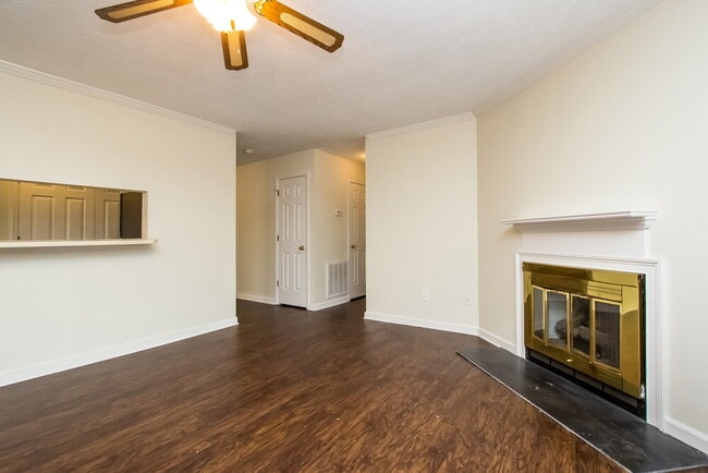 Photo - 1480 Devon Mill Way