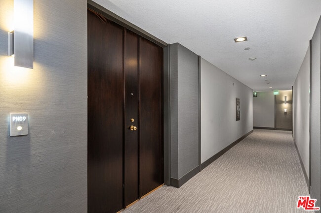Photo - 200 N Swall Dr Unit PH9