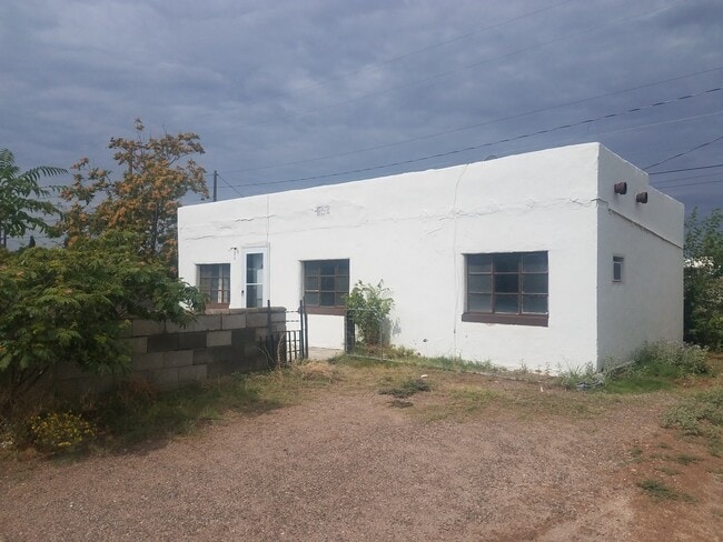 Photo - 1204 S Gold Ave Casa
