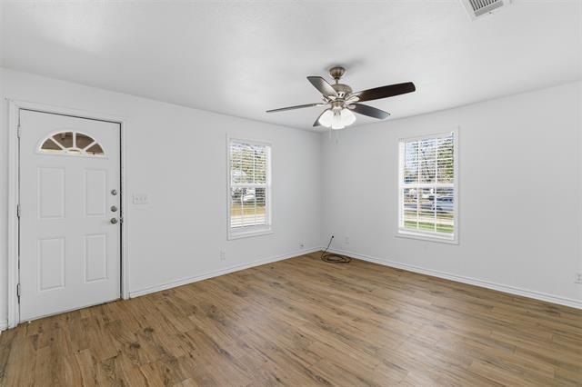 Photo - 920 W Ford St