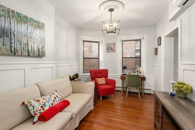 Photo - 115 Salem St Unit 2